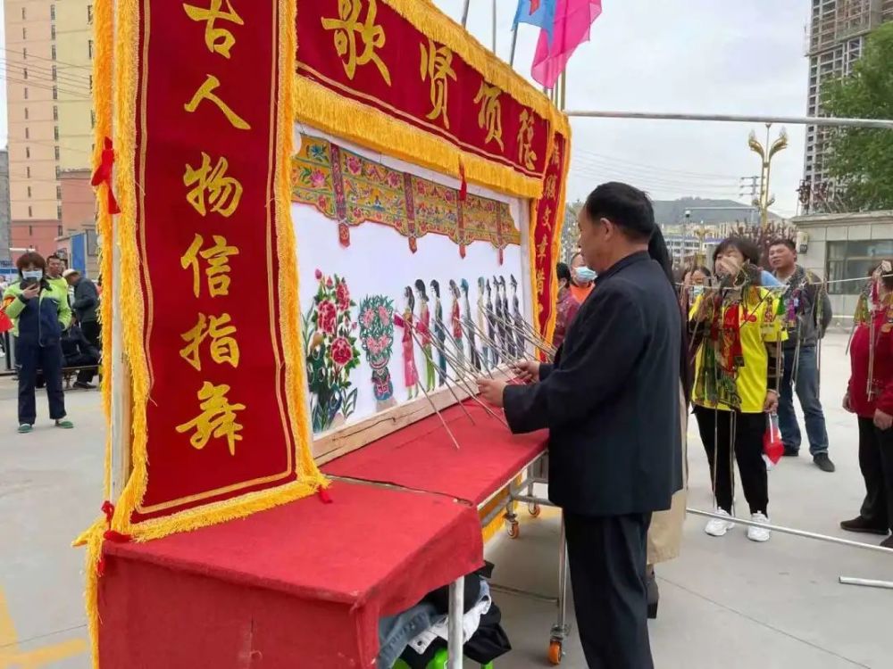 新澳門王中王期期中，揭秘彩票背后的秘密與策略，揭秘新澳門王中王彩票背后的秘密與策略，期期中探秘彩票世界