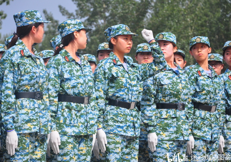軍訓(xùn)服，時(shí)尚與功能的完美結(jié)合，軍訓(xùn)服，時(shí)尚與功能交融的完美典范