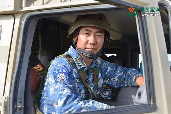 滿廣志現(xiàn)在是什么軍銜？深度解析其軍事生涯及成就，滿廣志的軍銜與軍事生涯，深度解析及成就概覽