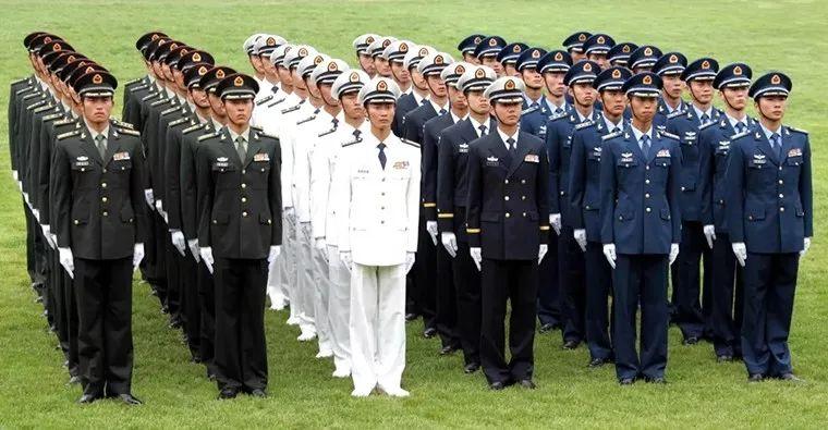 解放軍最新夾克作業(yè)服，設(shè)計特點(diǎn)與優(yōu)勢分析，解放軍最新夾克作業(yè)服設(shè)計特點(diǎn)與優(yōu)勢解析