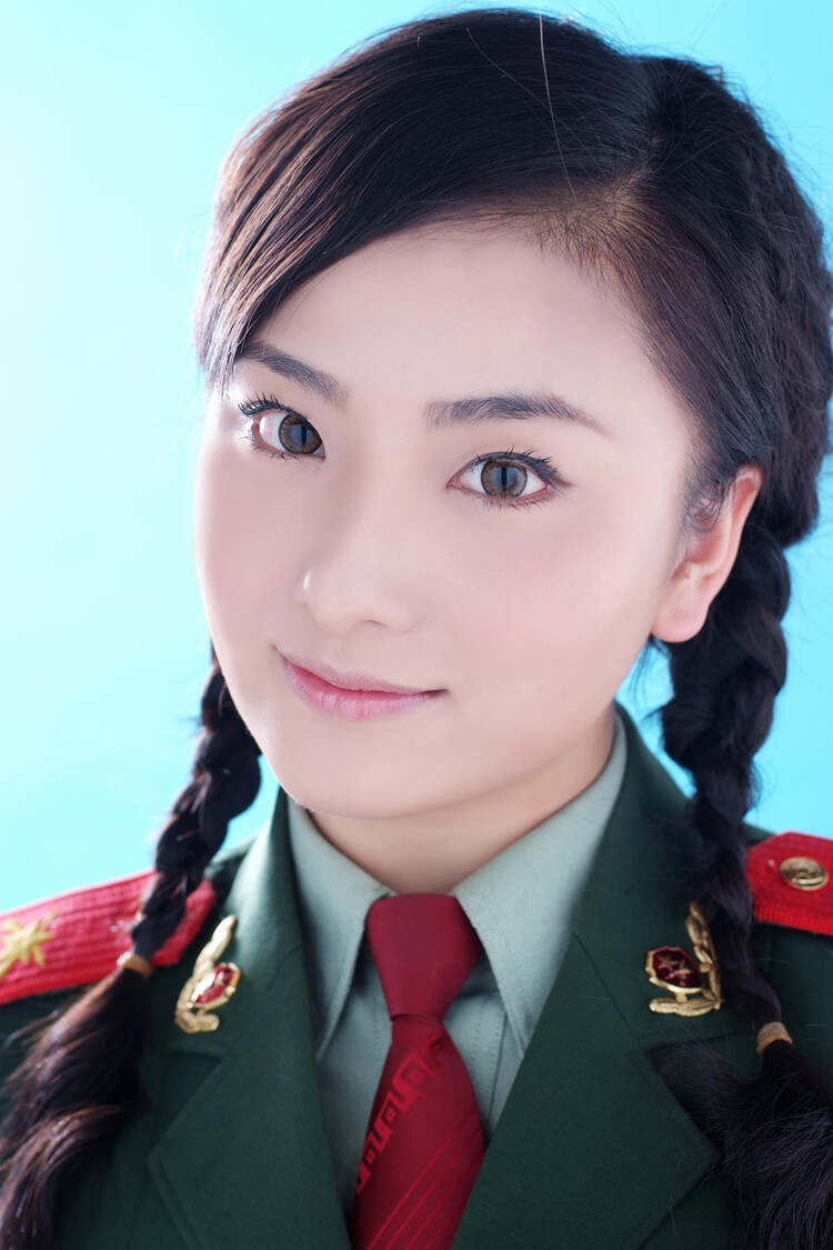中國最漂亮的女兵照片第一名——展現(xiàn)英雄之美與榮耀印記，中國女兵第一名，榮耀印記與英雄之美的璀璨瞬間
