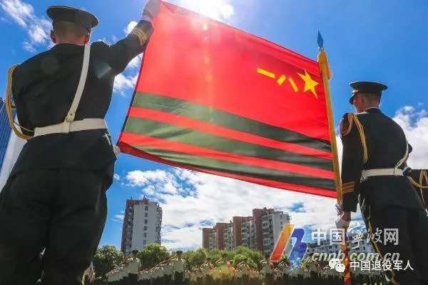 武警軍旗圖片高清，榮耀與力量的象征，武警軍旗高清圖片，榮耀與力量的永恒象征