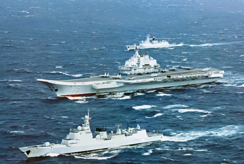 山東艦與伊麗莎白女王號(hào)，兩大戰(zhàn)艦的對(duì)比，山東艦與伊麗莎白女王號(hào)戰(zhàn)艦對(duì)比解析