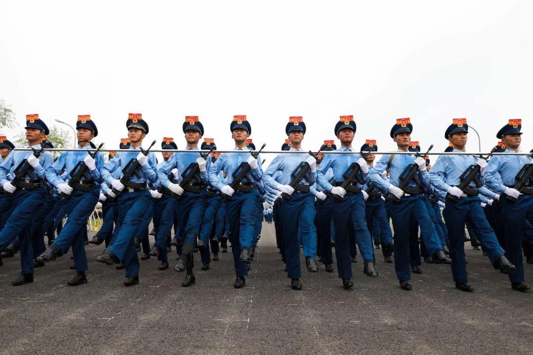閱兵盛典，2019年的震撼與感動——我的觀后感，閱兵盛典的震撼與感動，我的觀后感回顧與展望（2019年）