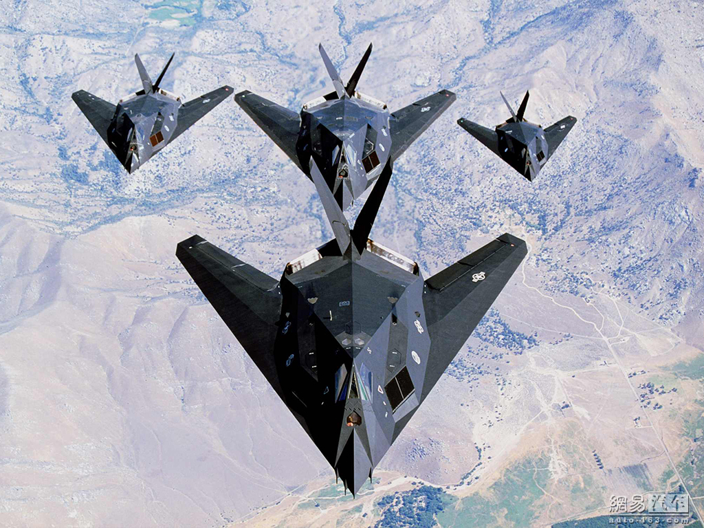 揭秘F-117隱形戰(zhàn)斗機，空戰(zhàn)傳奇的先驅(qū)之作，F(xiàn)-117隱形戰(zhàn)斗機，空戰(zhàn)傳奇的先驅(qū)揭秘