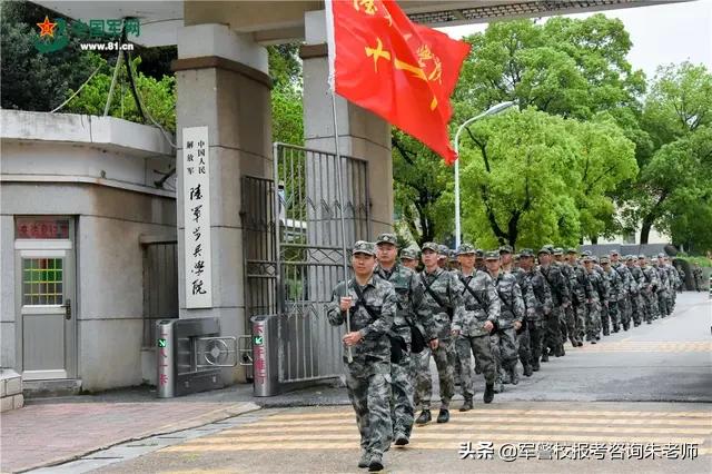 軍事院校分?jǐn)?shù)線詳解，如何把握入學(xué)門檻？，軍事院校分?jǐn)?shù)線詳解，如何把握入學(xué)門檻與提高錄取機(jī)會(huì)？