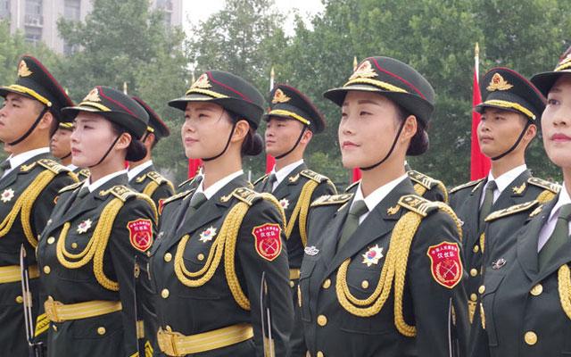 三軍儀仗隊(duì)最漂亮的女兵，閃耀的榮光與堅(jiān)韌的精神，三軍儀仗隊(duì)最美女兵，榮光與堅(jiān)韌的閃耀精神
