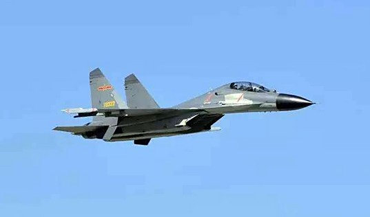 殲11與殲16戰(zhàn)斗機(jī)，深入解析兩款戰(zhàn)機(jī)區(qū)別圖解，殲11與殲16戰(zhàn)斗機(jī)深度對(duì)比，圖解兩款戰(zhàn)機(jī)差異