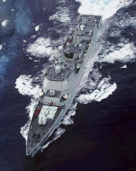 揭秘中國(guó)海軍的驕傲——170艦，揭秘中國(guó)海軍的驕傲——遼寧艦揭秘之旅