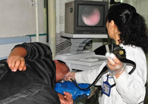 做胃鏡一個(gè)人去可以嗎？解讀胃鏡檢查的注意事項(xiàng)與自我準(zhǔn)備，解讀胃鏡檢查的注意事項(xiàng)與自我準(zhǔn)備，能否獨(dú)自進(jìn)行胃鏡檢查？