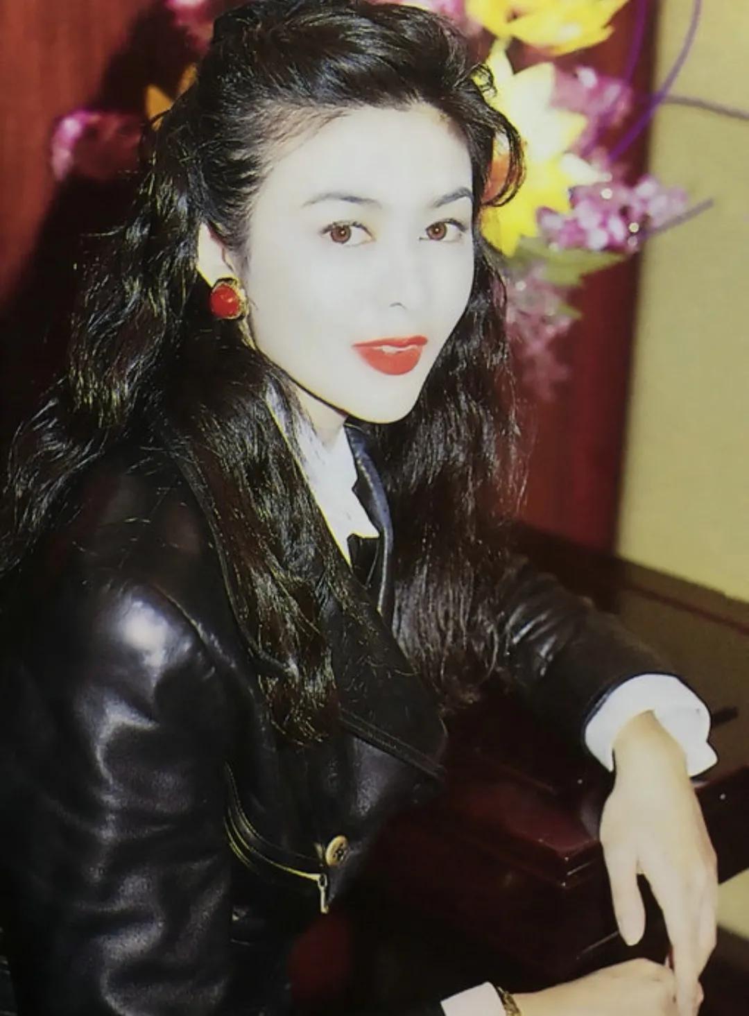 女港星顏值排名，璀璨閃耀的港壇美人，港壇美人璀璨閃耀，女港星顏值排名大盤(pán)點(diǎn)