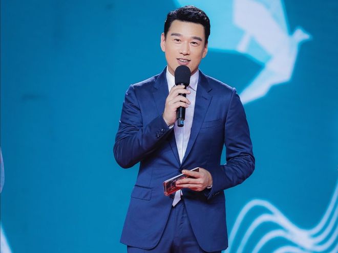 郭晏青，一位閃耀的明星，全方位解讀其個人魅力與影響力，郭晏青，明星之光——個人魅力與影響力的全方位解讀