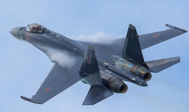 殲23火龍戰(zhàn)斗機(jī)圖片，探索中國先進(jìn)戰(zhàn)斗機(jī)的魅力，殲23火龍戰(zhàn)斗機(jī)，中國先進(jìn)戰(zhàn)斗機(jī)的魅力探索圖片展示