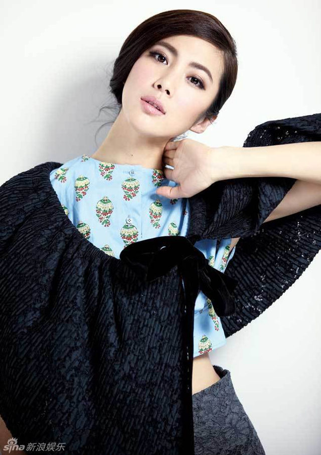 王珂?zhèn)€人資料、圖片及年齡，全面揭示一位引人注目的公眾人物，王珂?zhèn)€人資料大揭秘，圖片、年齡及引人注目的公眾形象展現(xiàn)眼前