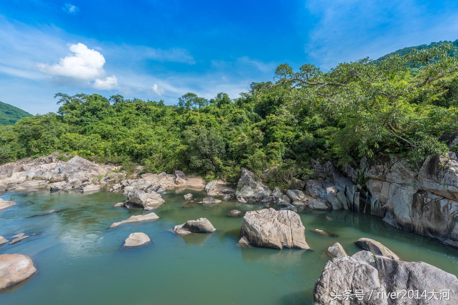 呀諾達(dá)熱帶雨林景點介紹，自然之美的獨特展示，呀諾達(dá)熱帶雨林，自然之美的獨特展示與景點介紹
