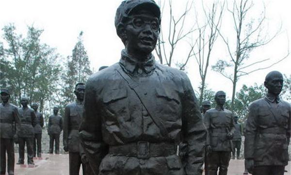 上將與正部級待遇，權(quán)力與地位的象征，上將權(quán)力與正部級待遇，地位與權(quán)力的象征